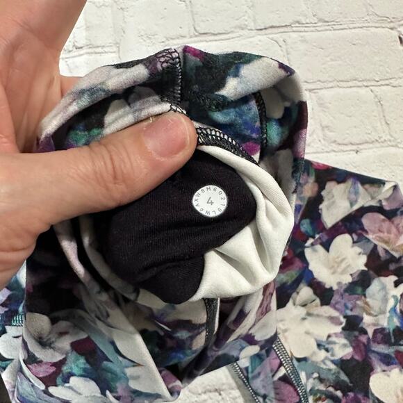 lululemon leggings size 4 - Picture 9 of 10